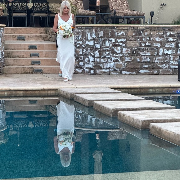 Beautiful mermaid bridal gown - Picture 3 of 16